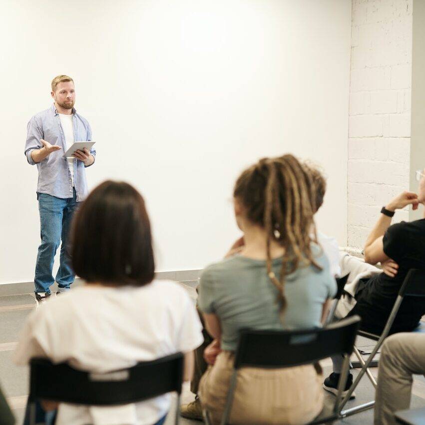 classroom in dubai for languages